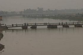 �J�t�F�ŃC���^�r���[