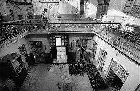 ���[���b�p�̂m�f�n���؂�Ă��ꂽ���z�e��