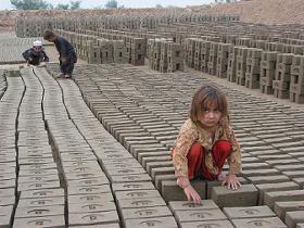 �u�V�~�i�i�U�΁j����񂪗������Ђ�����Ԃ���Ƃ����Ă����B