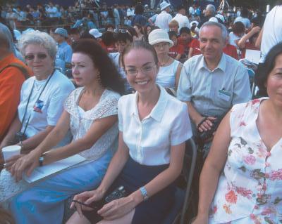 �ԗ�ՂɊC�O��\�Ƌ��ɎQ�������A�����[�i�E�N�C�f�B�[�i����i�W���U���L���s���a�����j